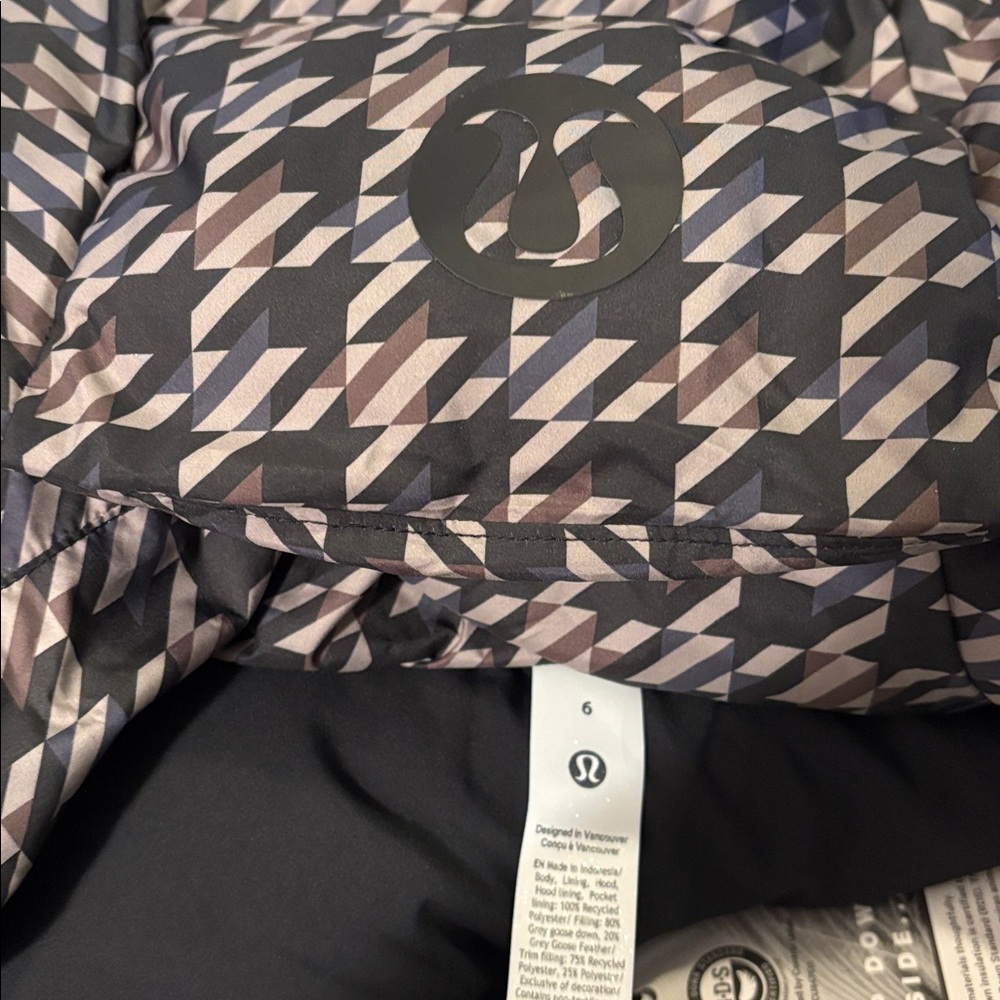 Lululemon Wunder Puff Cropped Vest *Graphic, Horizon Houndstooth Brown Multi, 6 - Picture 7 of 14